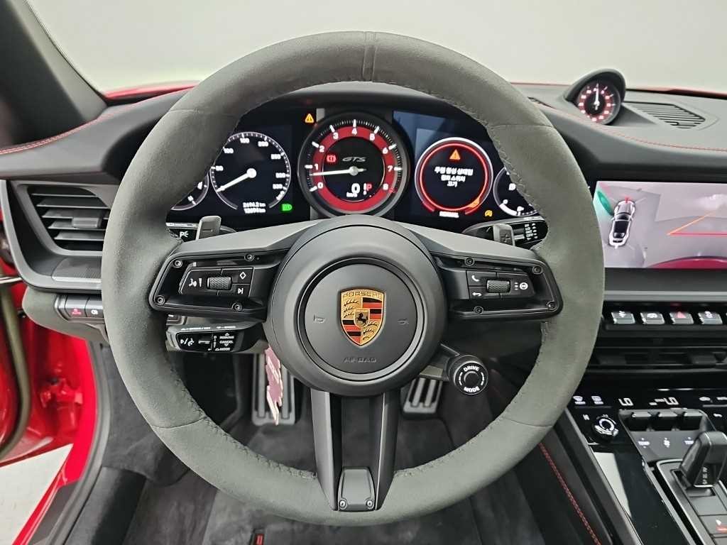 포르쉐 911 911(992) 카레라 4 GTS 카브리올레 이미지 9