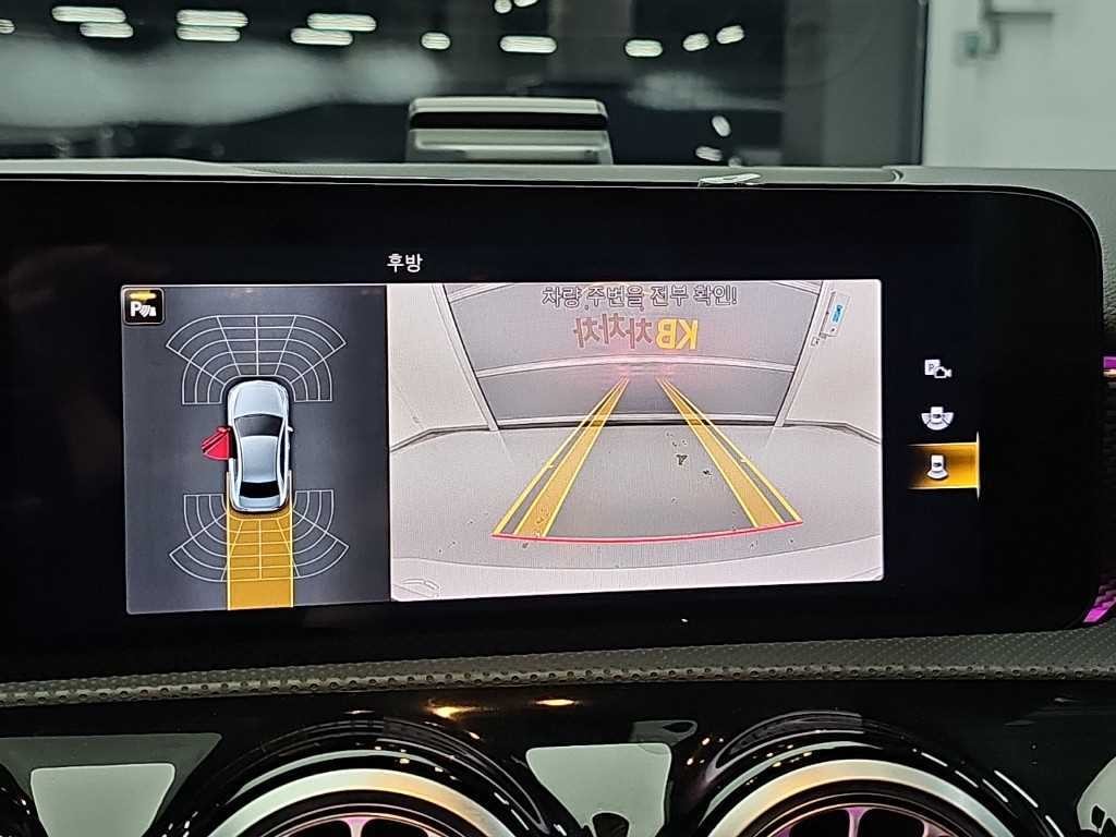 벤츠 A 클래스 A클래스 W177 A200d 세단 이미지 14