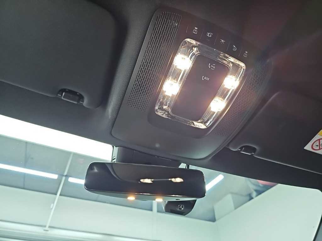 벤츠 A 클래스 A클래스 W177 A200d 세단 이미지 16