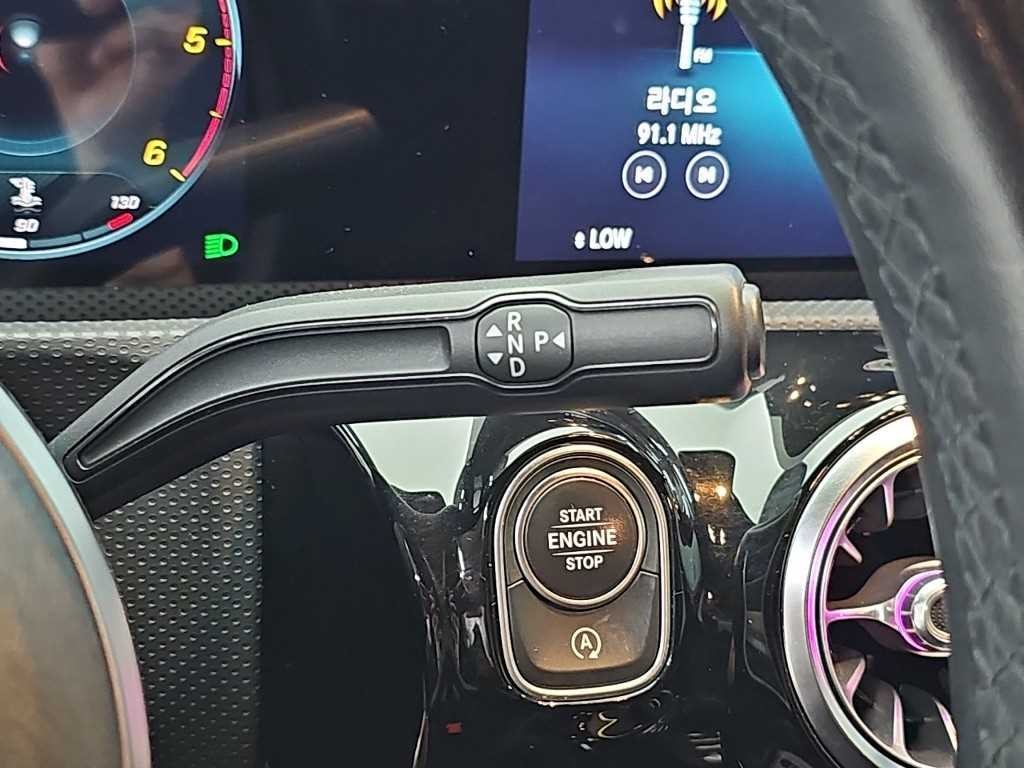 벤츠 A 클래스 A클래스 W177 A200d 세단 이미지 8