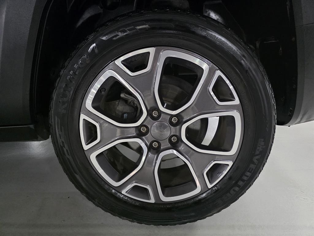 지프 레니게이드 2.0 디젤 리미티드 AWD 이미지 19