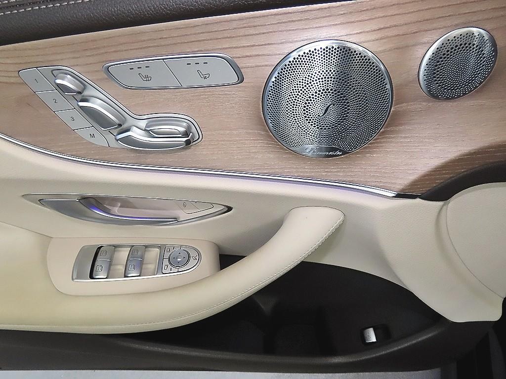 벤츠 E 클래스 E-클래스 W213 E450 4MATIC 쿠페 이미지 14