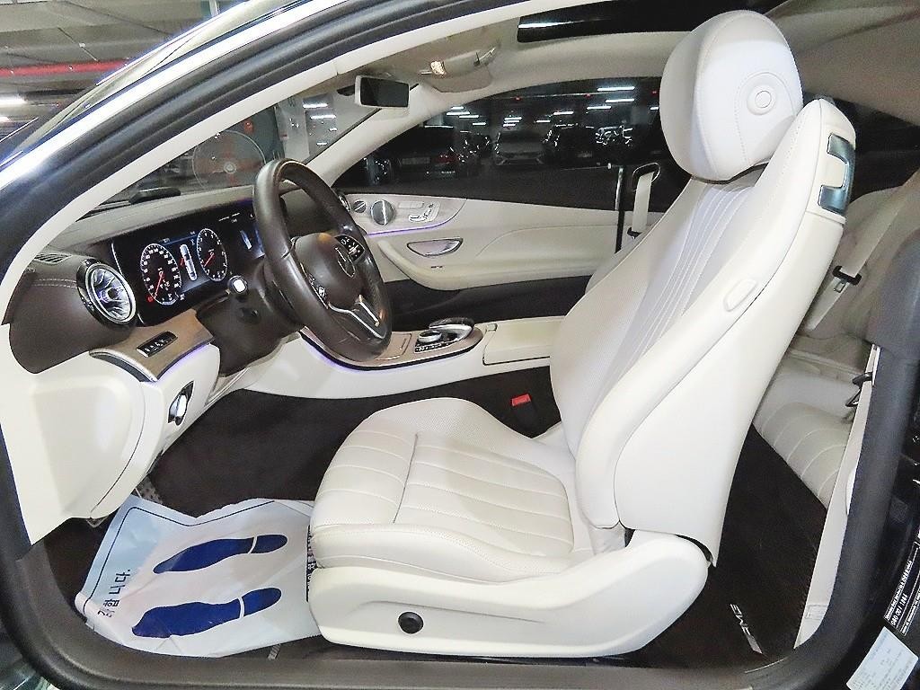 벤츠 E 클래스 E-클래스 W213 E450 4MATIC 쿠페 이미지 6