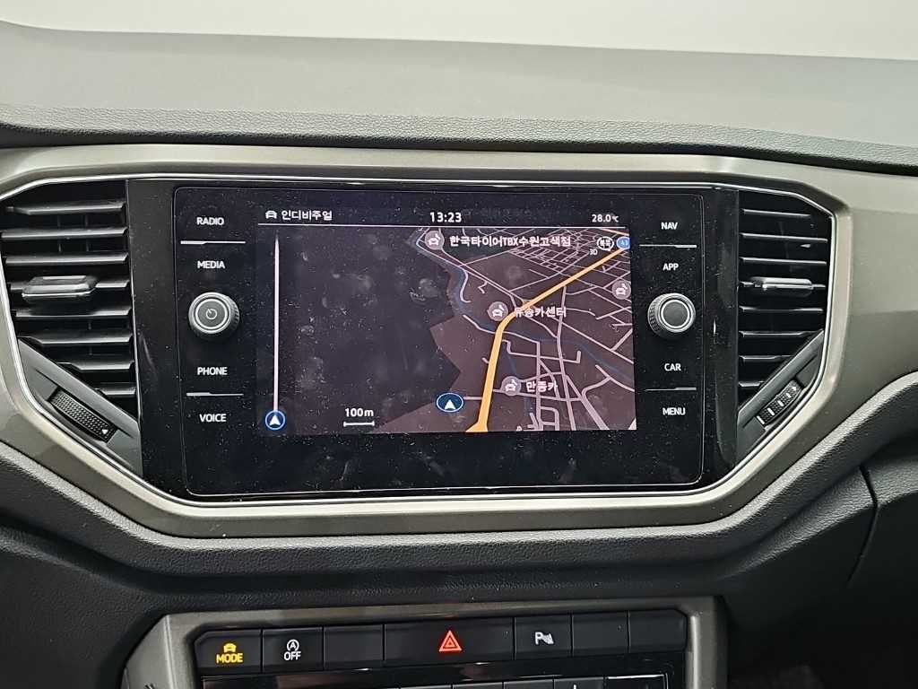 폭스바겐 티록 2.0 TDI 스타일 이미지 13