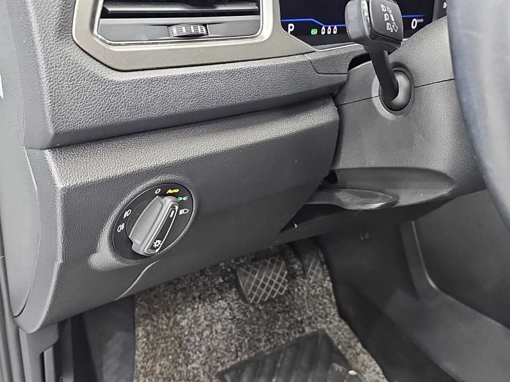 폭스바겐 티록 2.0 TDI 스타일 이미지 16