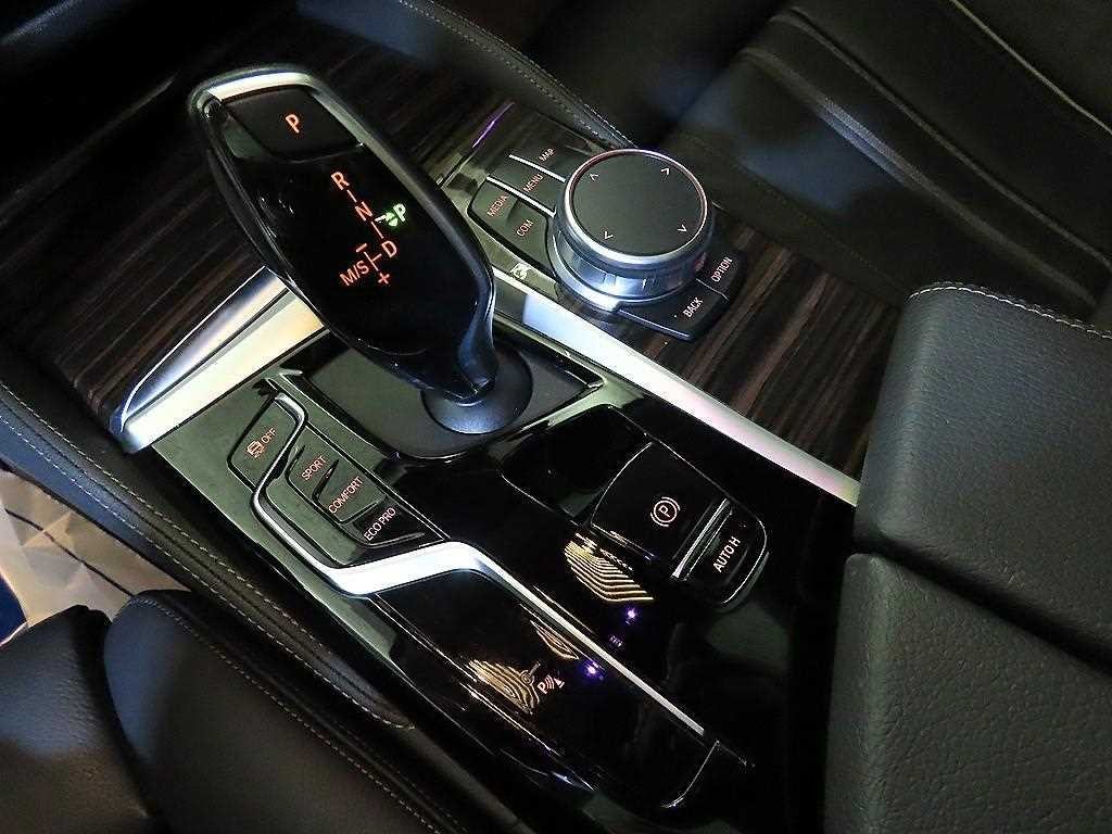 BMW 5시리즈 5시리즈 (G30) 520i 럭셔리 이미지 12