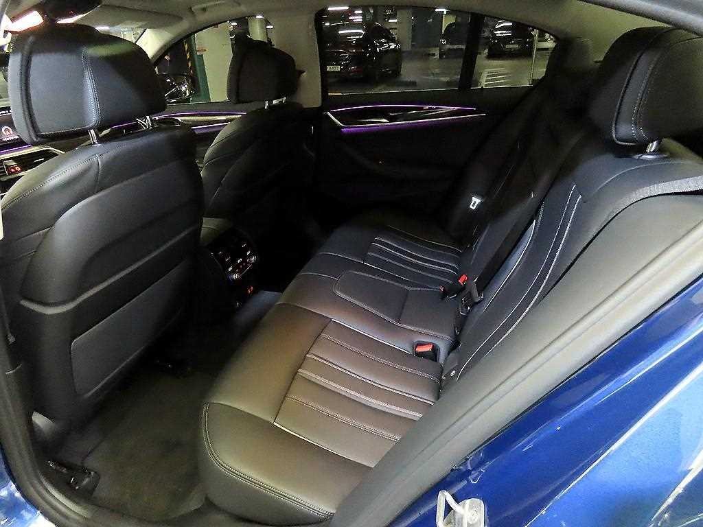 BMW 5시리즈 5시리즈 (G30) 520i 럭셔리 이미지 7
