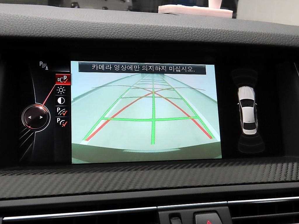 BMW 5시리즈 5시리즈 (F10) 530d xDrive 이미지 14