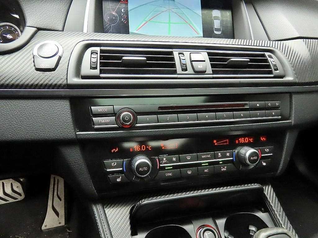 BMW 5시리즈 5시리즈 (F10) 530d xDrive 이미지 15