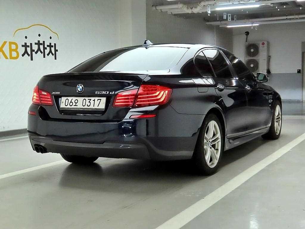 BMW 5시리즈 5시리즈 (F10) 530d xDrive 이미지 4