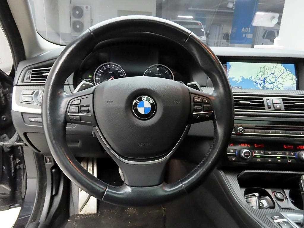 BMW 5시리즈 5시리즈 (F10) 530d xDrive 이미지 7