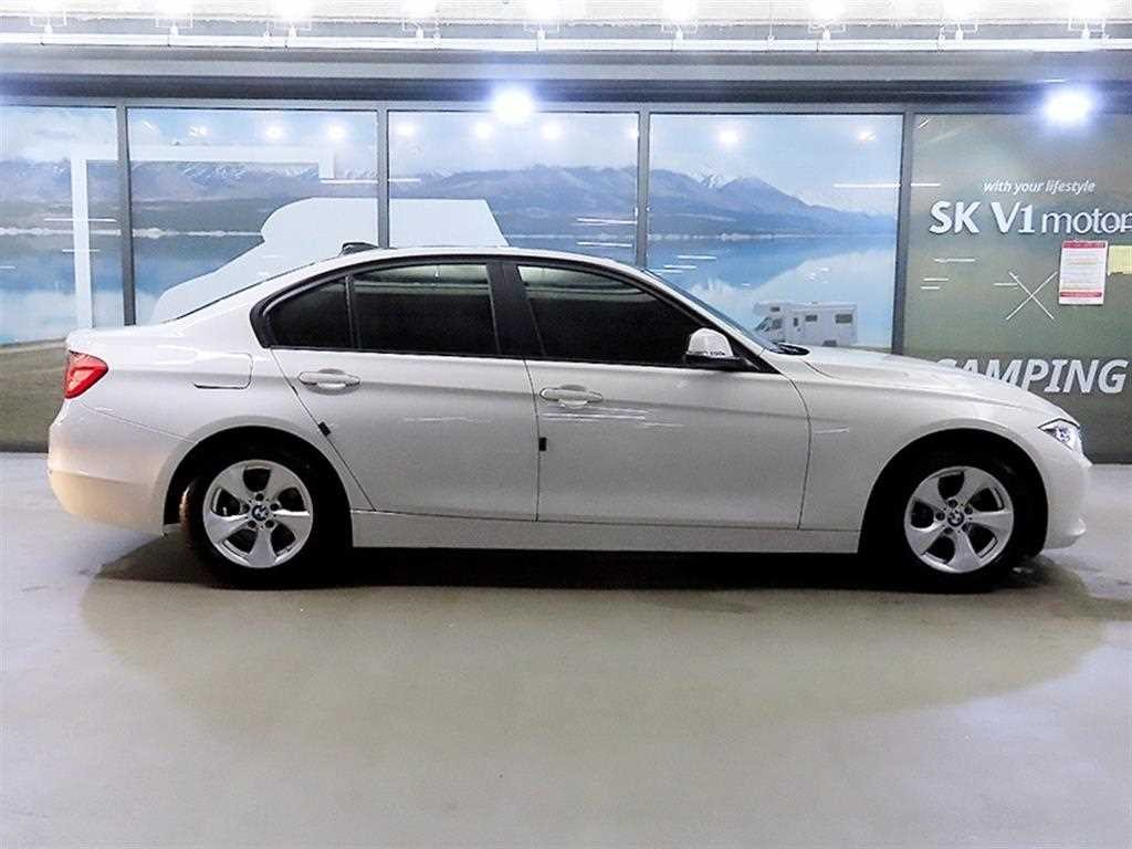 BMW 3시리즈 3시리즈 (F30) 320d ED에디션 이미지 3