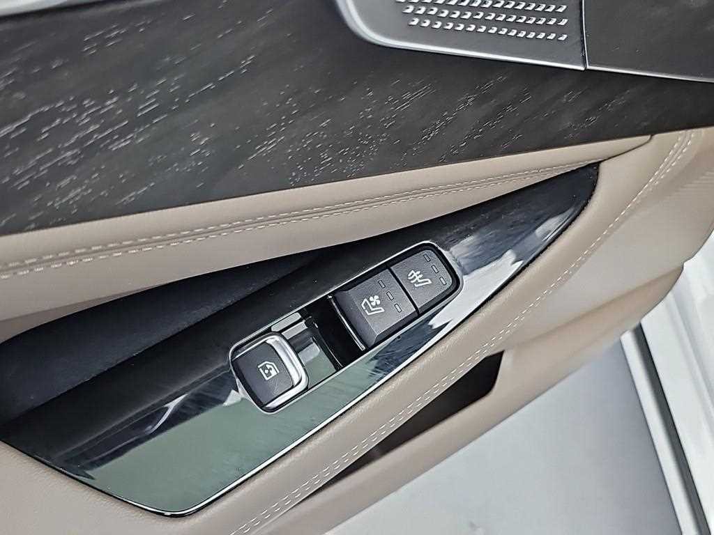 기아 K8 2.5 2WD 노블레스 이미지 14