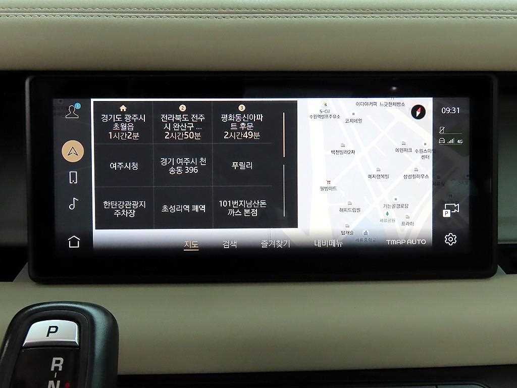 랜드로버 디펜더 디펜더 (L663) D240 SE 이미지 13