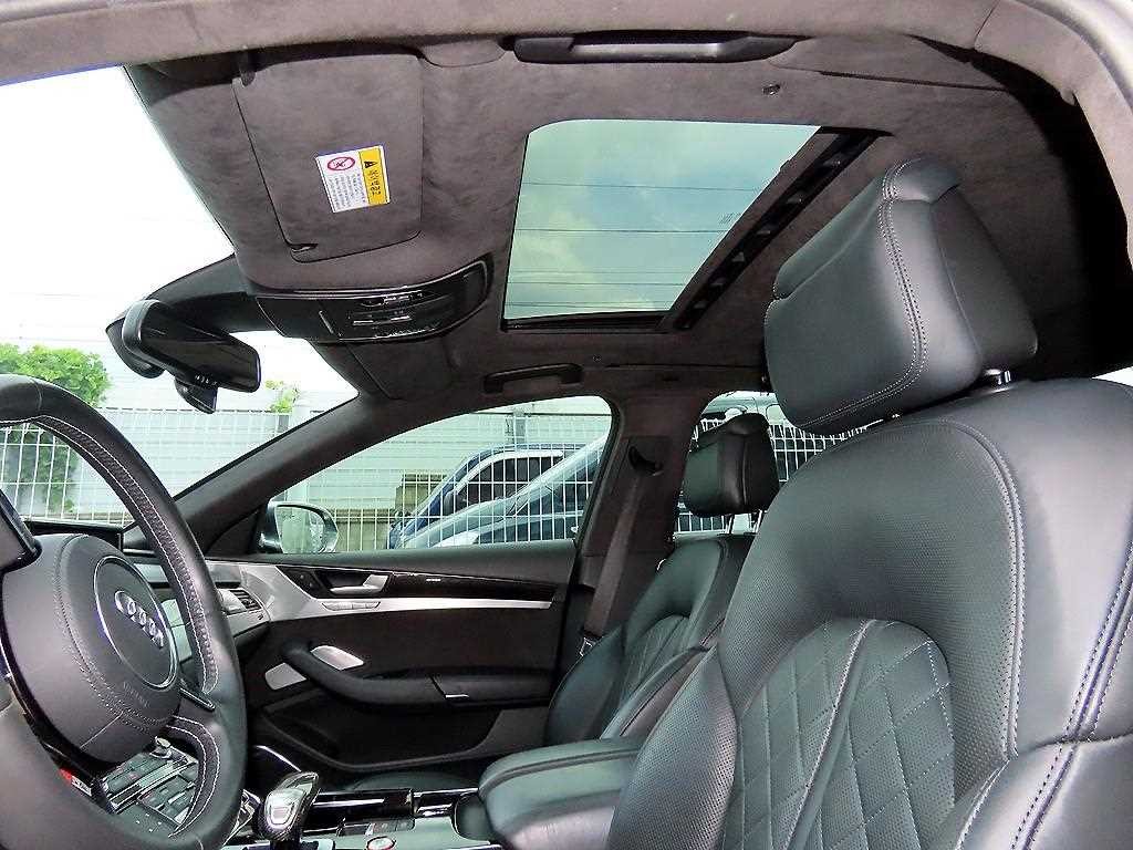아우디 S8 4.0 TFSI 콰트로 이미지 17