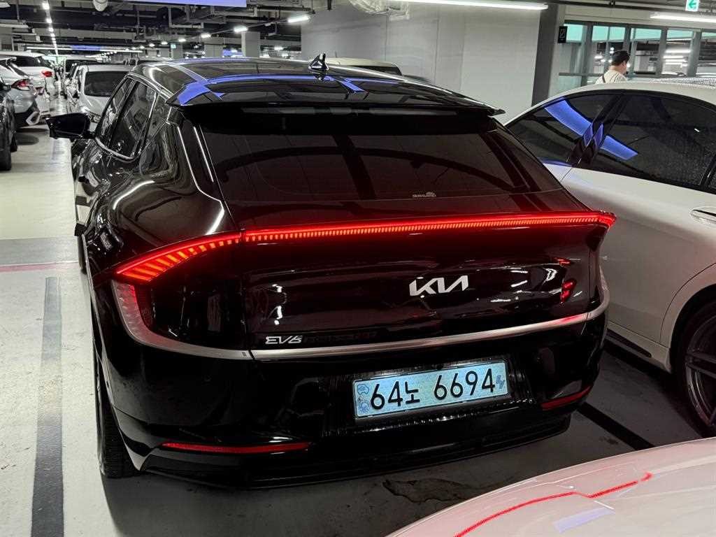 기아 EV6 롱레인지 어스 이미지 5