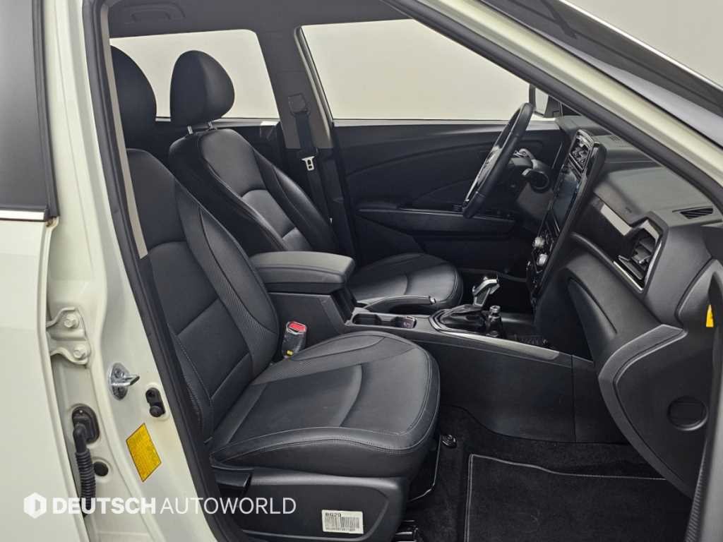 KG모빌리티(쌍용) 티볼리 베리 뉴 티볼리 2WD 가솔린 1.5 V3 이미지 10