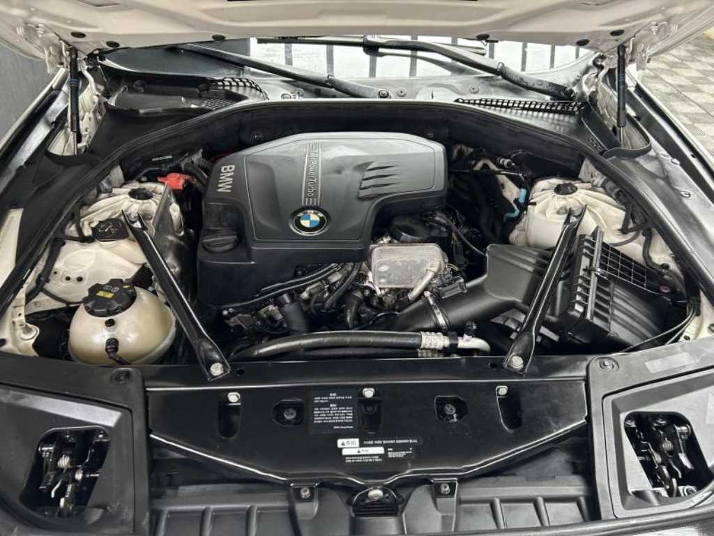 BMW 5시리즈 5시리즈 (F10) 528i 럭셔리 플러스 이미지 19