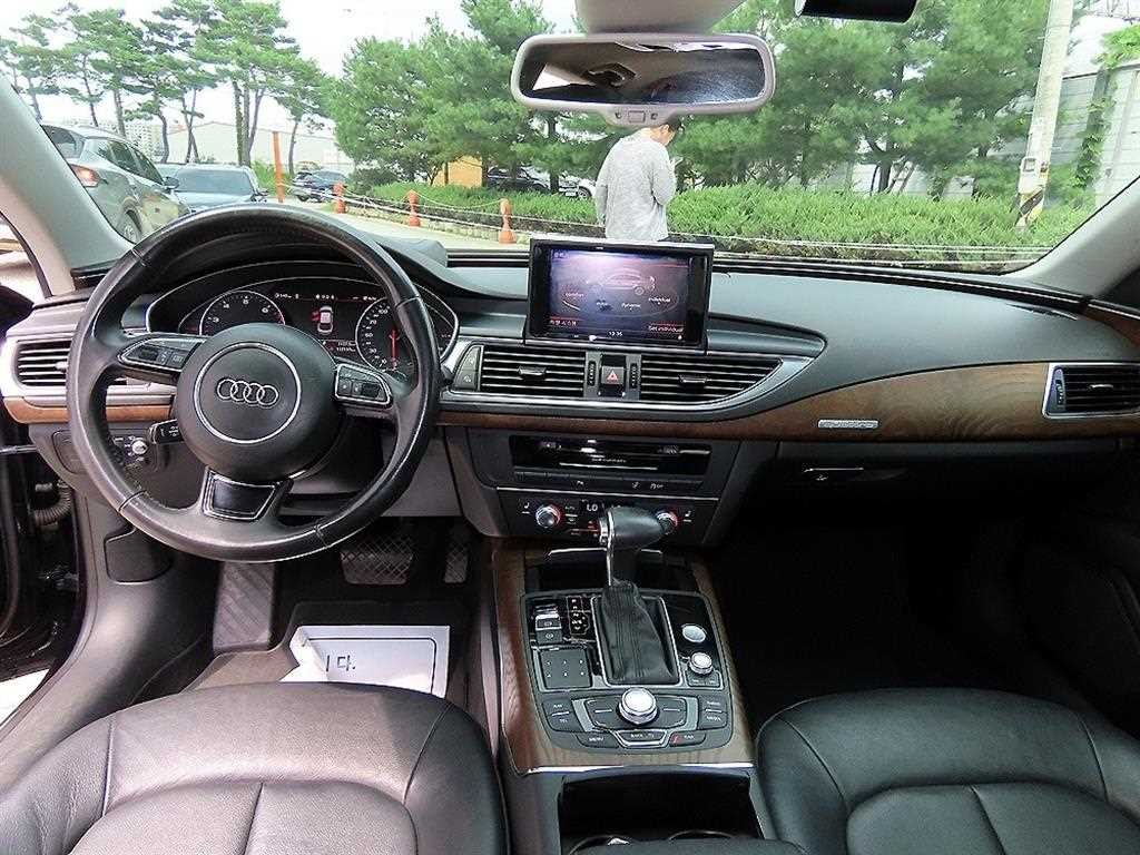아우디 A7 3.0 TFSI 콰트로 엔트리 이미지 7