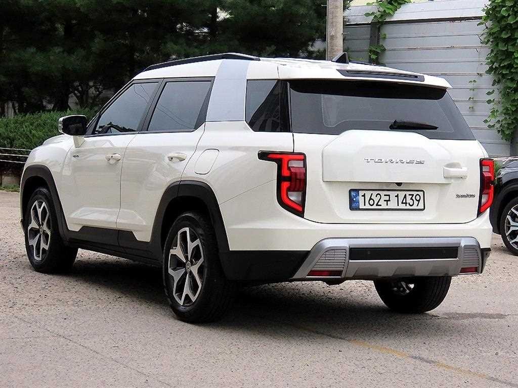 KG모빌리티(쌍용) 토레스 1.5 GDI-T 4WD T7 이미지 3