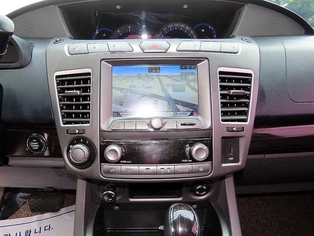 KG모빌리티(쌍용) 코란도 코란도투리스모 4WD RX 9인승 이미지 14