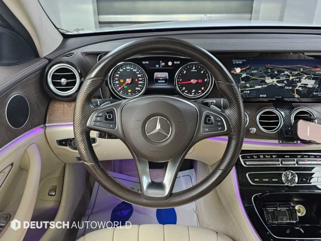 벤츠 E 클래스 E-클래스 W213 E220d 익스클루시브 이미지 13