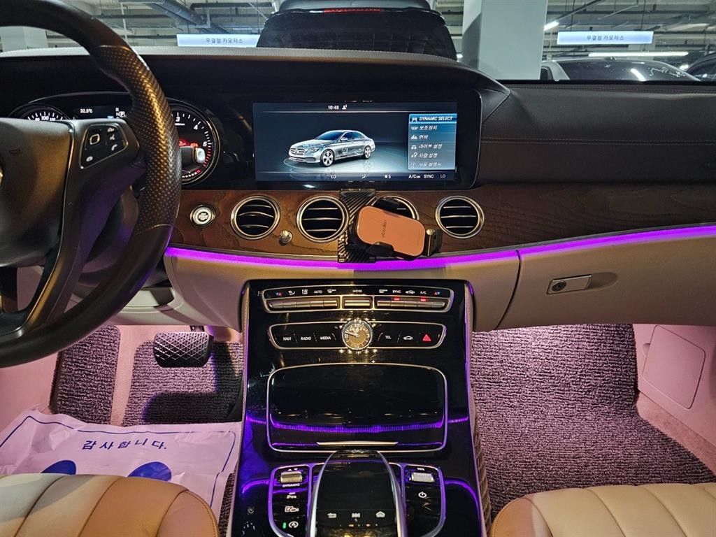 벤츠 E 클래스 E-클래스 W213 E220d 익스클루시브 이미지 14