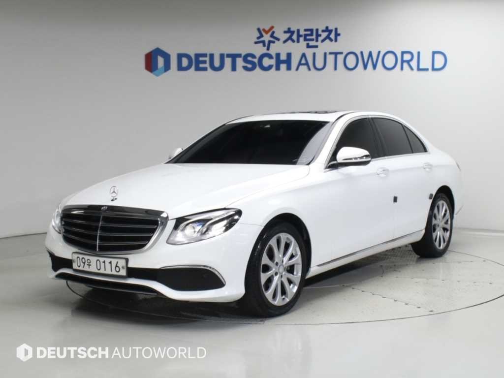 벤츠 E 클래스 E-클래스 W213 E220d 익스클루시브 이미지 2