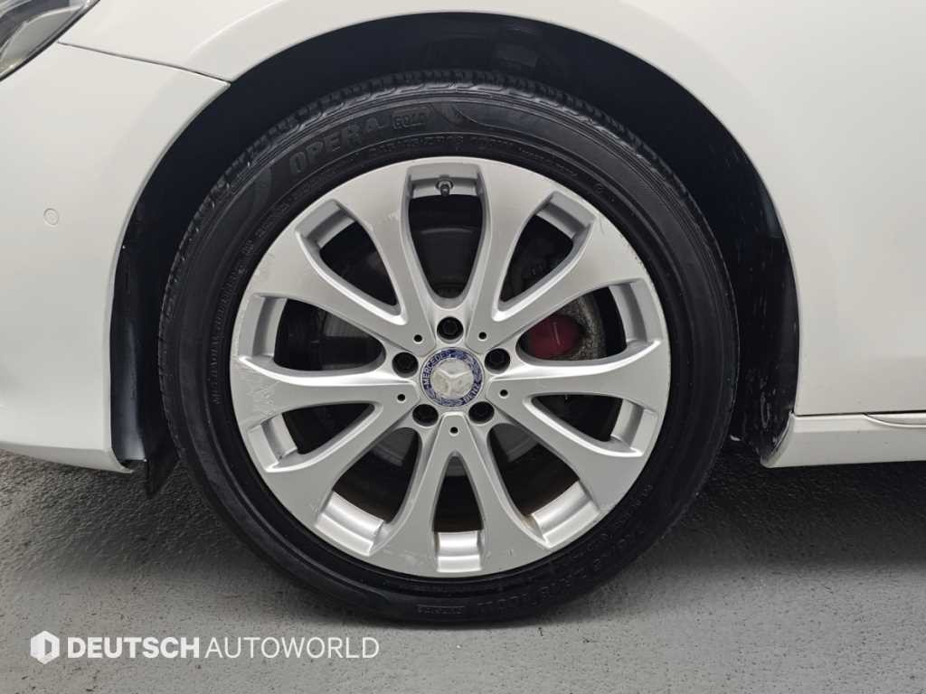 벤츠 E 클래스 E-클래스 W213 E220d 익스클루시브 이미지 6