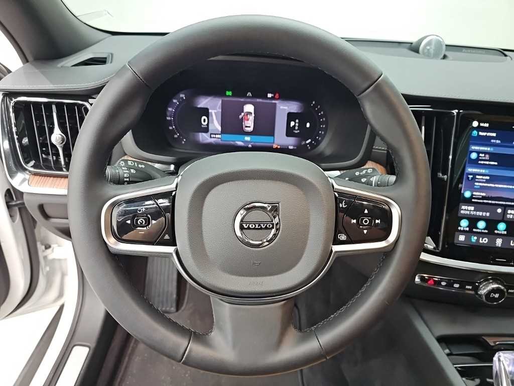 볼보 V60 V60 크로스 컨트리 2세대 2.0 B5 울트라 AWD 이미지 9