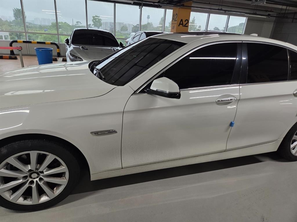 BMW 5시리즈 5시리즈 (F10) 528i xDrive 럭셔리 이미지 2