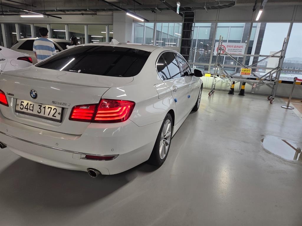BMW 5시리즈 5시리즈 (F10) 528i xDrive 럭셔리 이미지 5