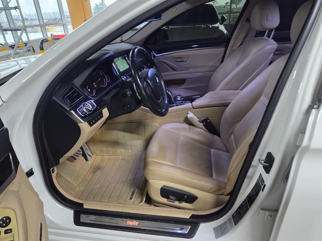 BMW 5시리즈 5시리즈 (F10) 528i xDrive 럭셔리 이미지 7
