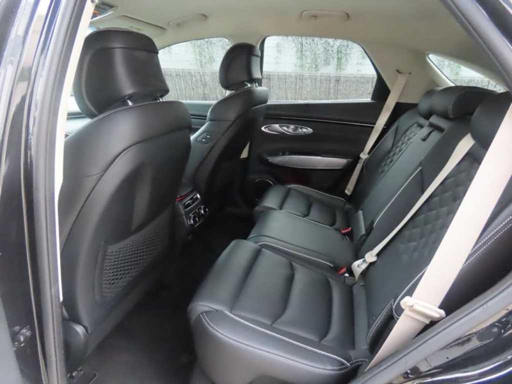 제네시스 GV70 일렉트리파이드 GV70 e-AWD 이미지 8