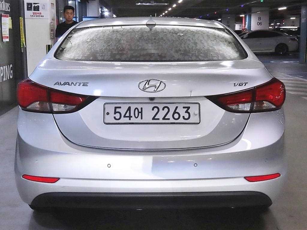 현대 아반떼 더 뉴 아반떼 1.6 VGT 스마트 이미지 5