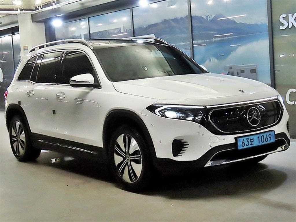 벤츠 EQB EQB (X243) EQB 300 4MATIC 일렉트릭 아트 이미지 1