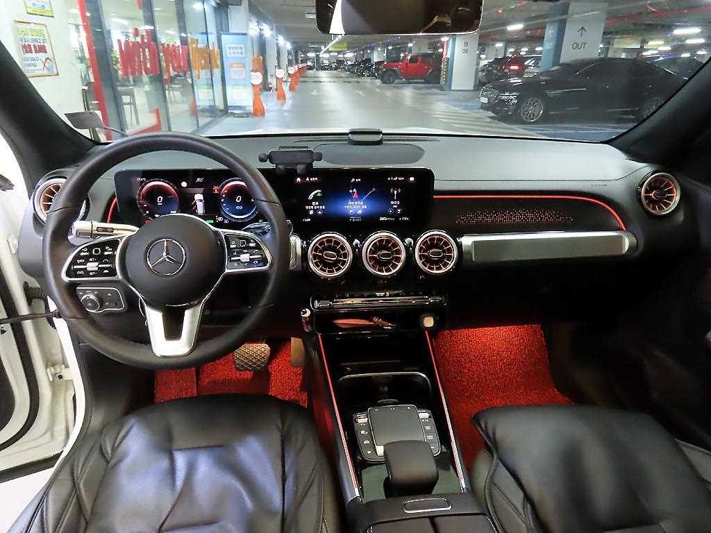 벤츠 EQB EQB (X243) EQB 300 4MATIC 일렉트릭 아트 이미지 10