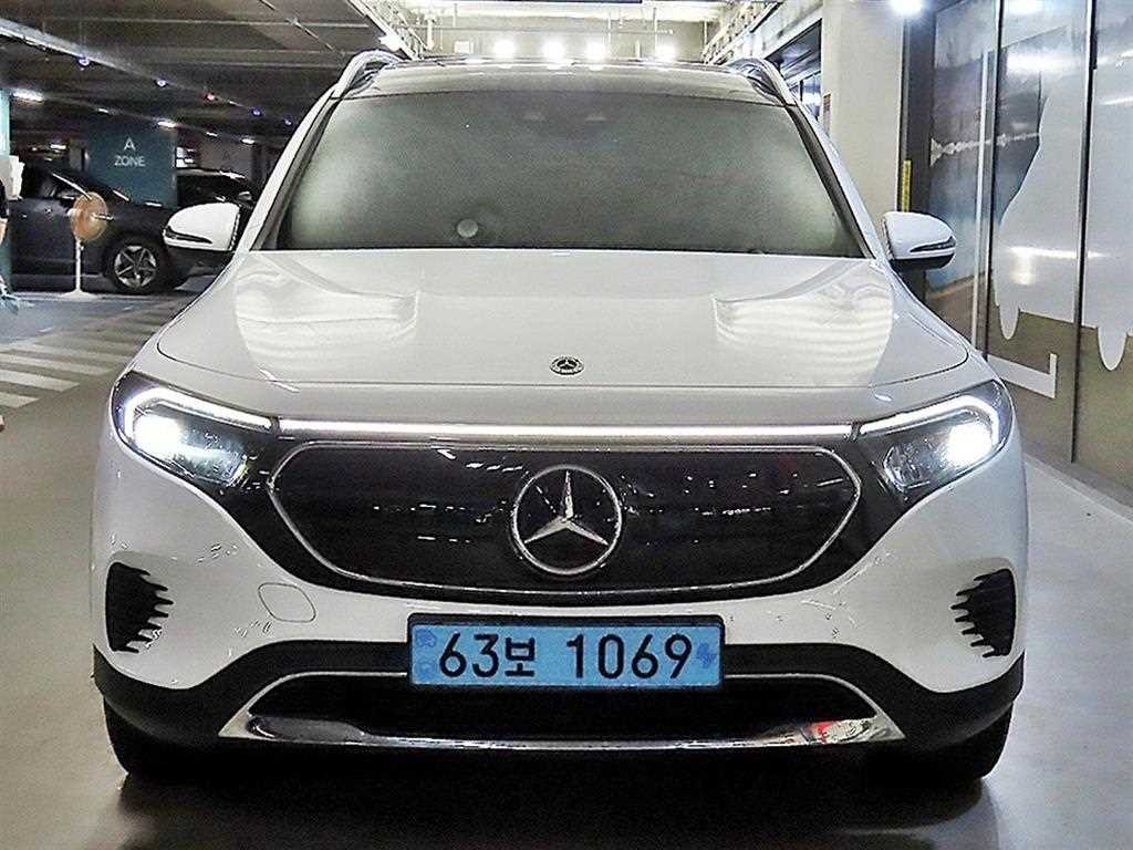 벤츠 EQB EQB (X243) EQB 300 4MATIC 일렉트릭 아트 이미지 2
