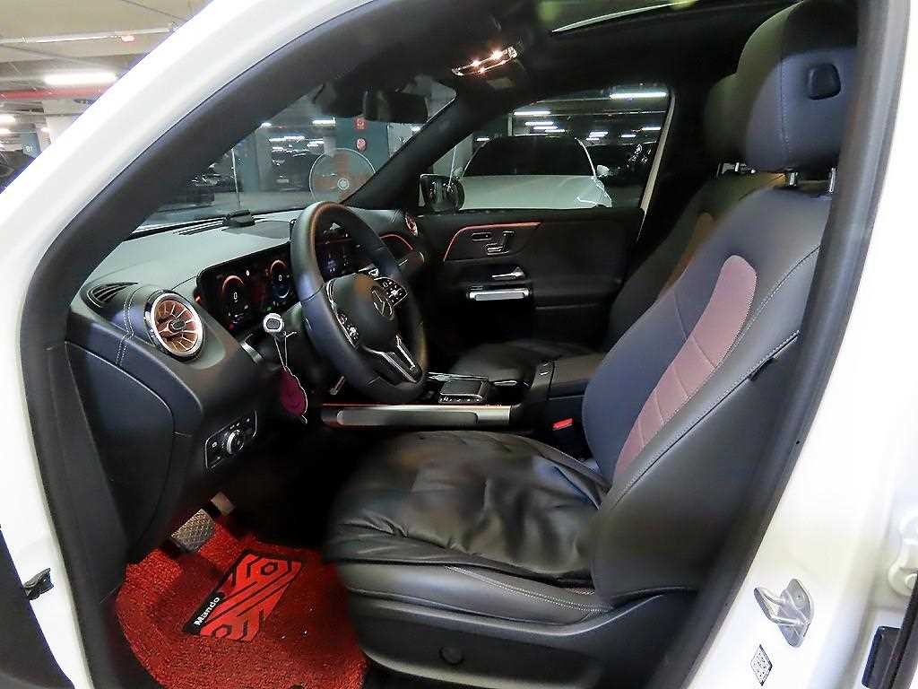 벤츠 EQB EQB (X243) EQB 300 4MATIC 일렉트릭 아트 이미지 6