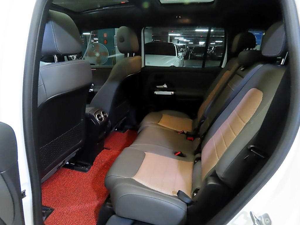 벤츠 EQB EQB (X243) EQB 300 4MATIC 일렉트릭 아트 이미지 7