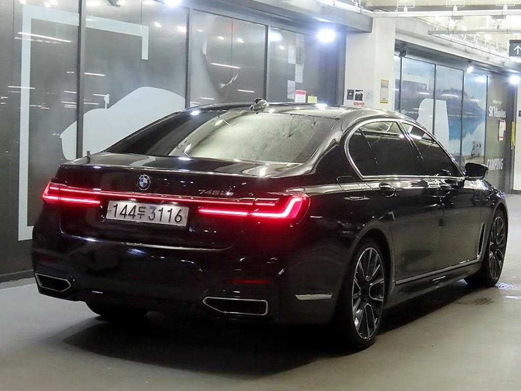 BMW 7시리즈 7시리즈 (G11) 745Le sDrive M 스포츠 이미지 4