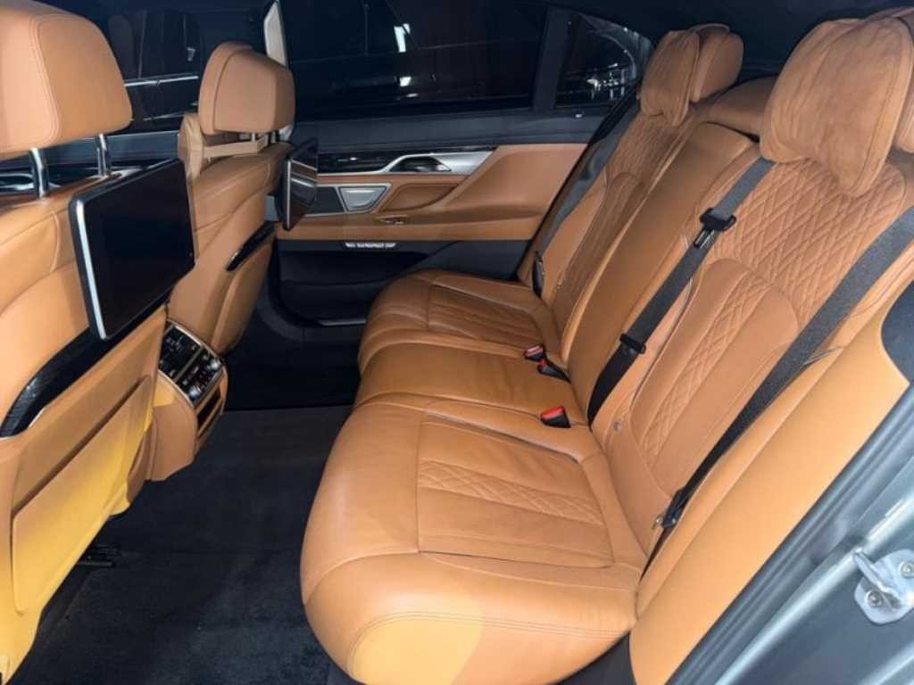BMW 7시리즈 7시리즈 (G11) 740Ld xDrive M 스포츠 이미지 7