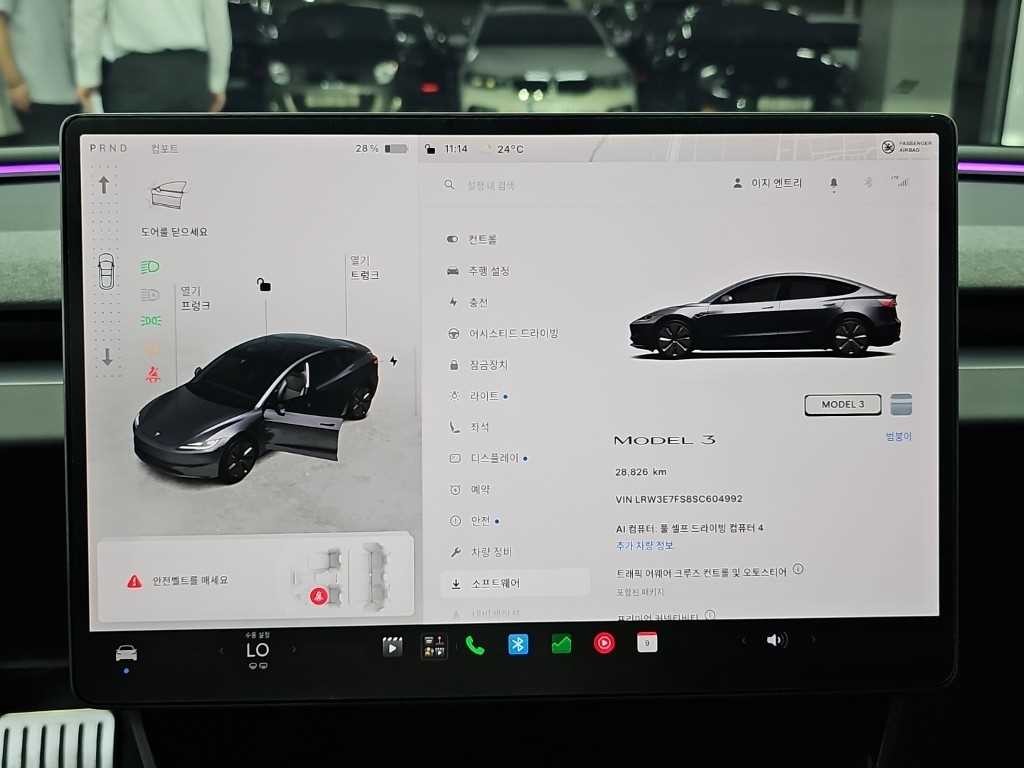 테슬라 모델 3 RWD 이미지 18