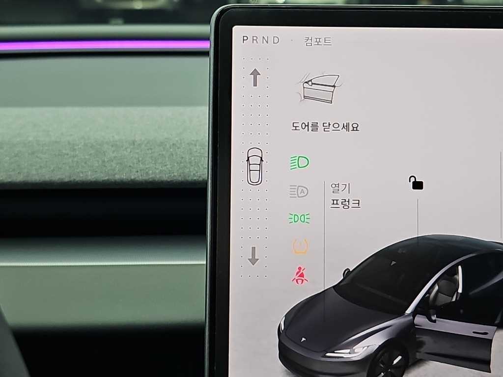 테슬라 모델 3 RWD 이미지 8