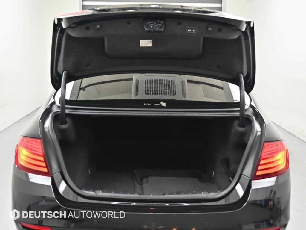 BMW 5시리즈 5시리즈 (F10) 520d xDrive 이미지 19