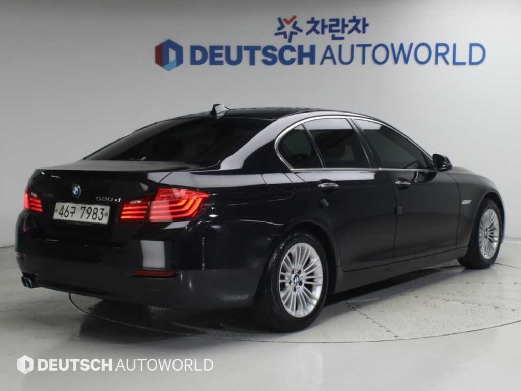 BMW 5시리즈 5시리즈 (F10) 520d xDrive 이미지 2