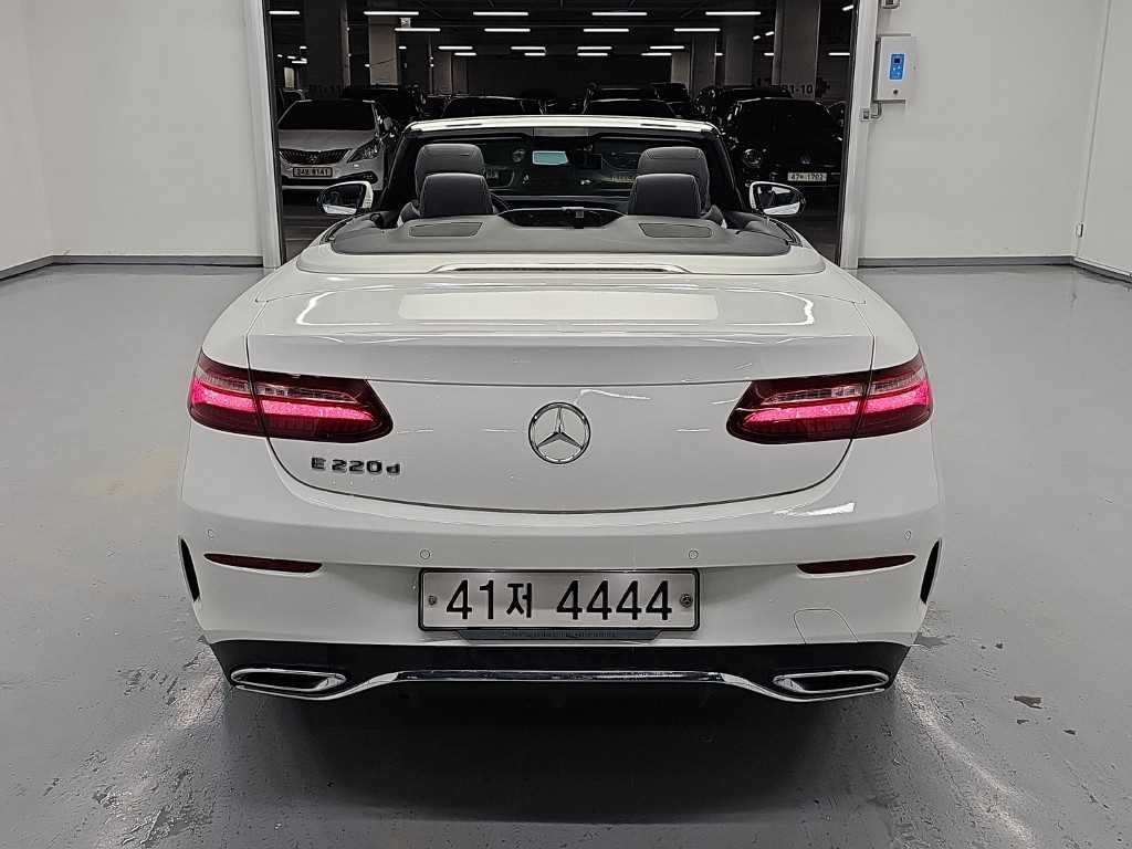 벤츠 E 클래스 E-클래스 W213 E220d 카브리올레 이미지 2