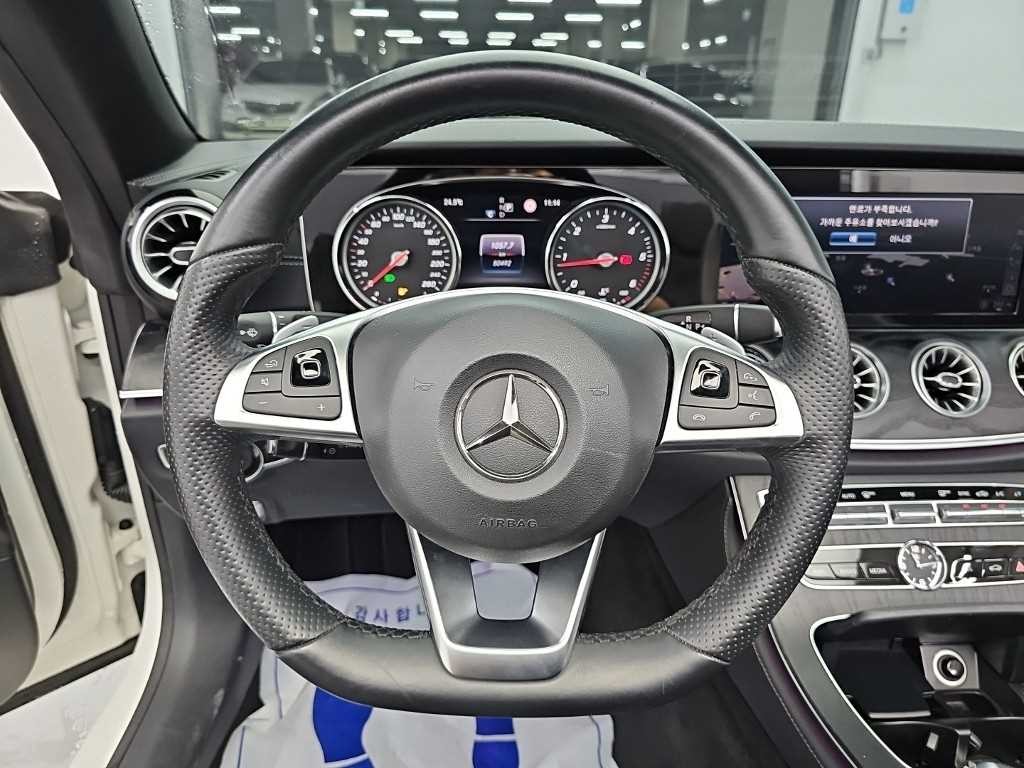 벤츠 E 클래스 E-클래스 W213 E220d 카브리올레 이미지 9