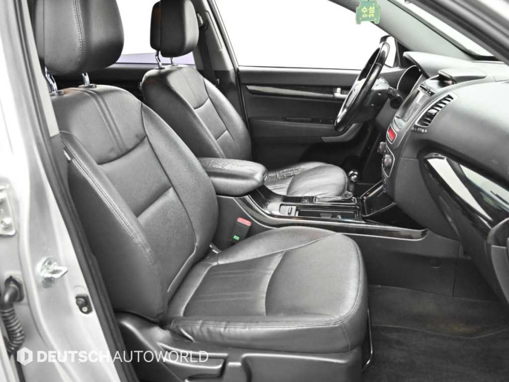기아 쏘렌토 뉴 쏘렌토 R 2WD 2.0 TLX 스페셜 이미지 10