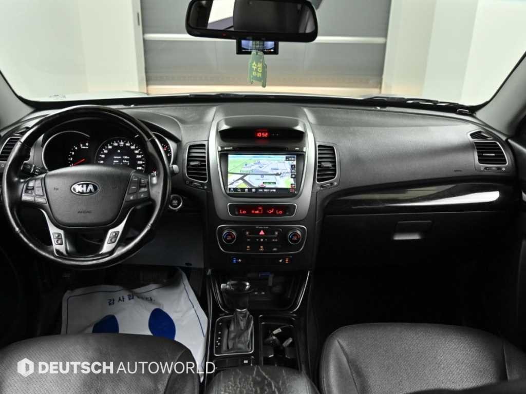기아 쏘렌토 뉴 쏘렌토 R 2WD 2.0 TLX 스페셜 이미지 7